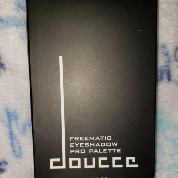 DOUCCE Freematic Limited Edition Pro Palette $50 - Picture 2 of 5